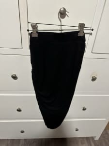 Boohoo black midi skirt