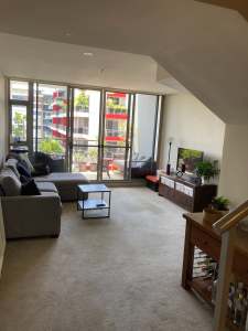 Private room with own bathroom (Waterloo)