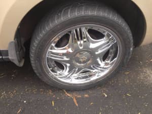 20 inch chrome rims,275/40/20 tyres,5 x 114.3 ford stud pattern,