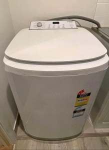 Free Delivery - Simpson Washing Machine