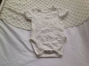 Country Road Organic Cotton Romper White with Giraffe Print, 0000, NB