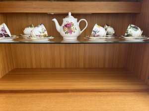 High Tea set of teapot and 6 cups saucers and plates 
