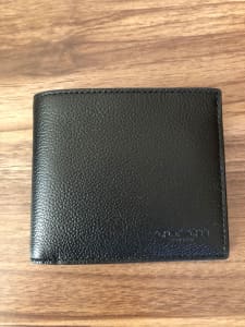 Brand New Coach Leather (Billfold) Wallet