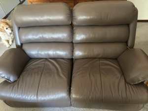 Two-seater leather recliner lounge, excellent condition