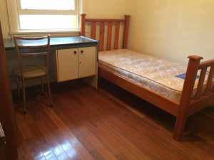 epping 10 minutes walk to station one single bedroom for rent