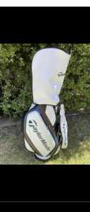 Taylor Made Golf Caddy Bag (only 15times use)

Pickup in Dulwich and c