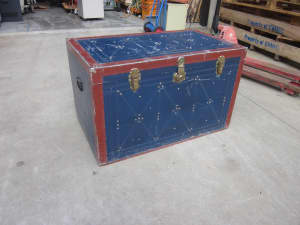 OLD STYLE STEEL TRANSPORT CHEST