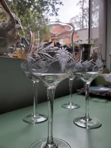 5 x Etched Crystal Wine Glasses