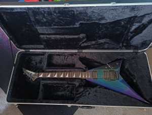 Electric Guitar: Jackson Pro Series RR3 Rhoads with hard case