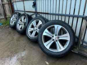 Toyota Kluger 19 Inch Alloy Wheels with Good Tyres *Delivery*