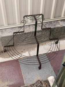Plant Stand. Vintage Retro Wrought Iron Pot Plant Stand