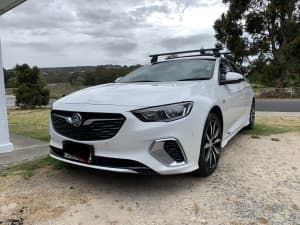 Holden commodore 2018 RS ZB