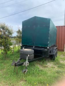 Tandem Trailer 10x5 with Large removable Canopy