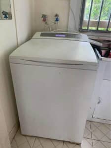 FREE DELIVERY Fisher Paykel 8KG Top Loading