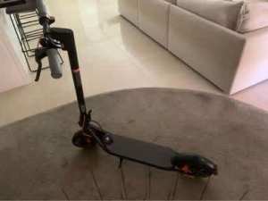 Segway Ninebot F40 Electric Scooter - Almost Brand New (4km on clock)