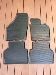 Genuine VW Tiguan Rubber Floor mats, MK1 from 2008 to 2016