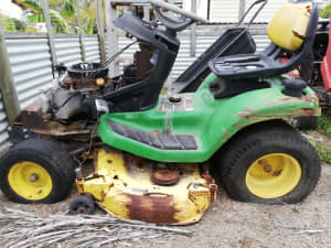 John Deere Ride-on Mower - for Parts Only (No Motor...)