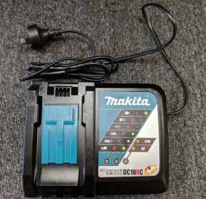 Makita Battery Charger - HL9426