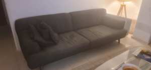 3 seater lounge in great condition 