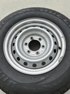 2016 dmax tyre and rims 
