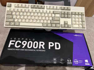 Leopold FC900R PD Full-sized Wired Mechanical Keyboard