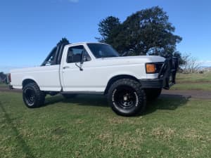 Ford F100 1985 4x4 