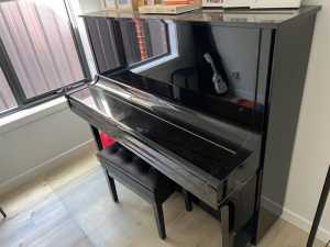 Yamaha U3 piano built******1974