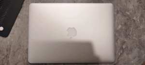 Apple MacBook Air 2017. Great condition.