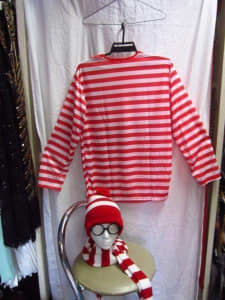 WHERES WALLY KIT, GLASSES BEANIE AND T SHIRT ADELAIDE SIZES S,M,L