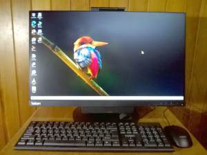 Lenovo All in One 24 in monitor Wi-Fi Webcam Bluetooth Complete System