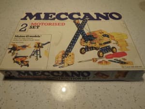 Vintage MECANNO Motorised Construction Set 2 Number 07502 Incomplete