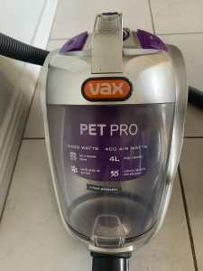 VAX PET PRO 2400 WATT BAG LESS VACUUM CLENER FOR SALE