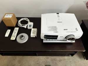 EPSON EH-TW3500 Projector, Ceiling Mount & Motorised Projector screen