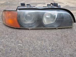 BMW E39 headlight