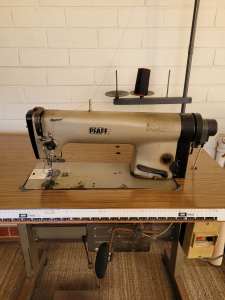 Industrial sewing machine - straight stitch