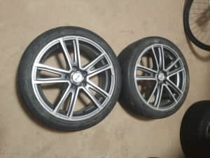 17 inch Fox Racing Wheels & Tyres - Excellent Condition (CHEAP) 5x110