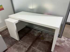 Ikea malm desk