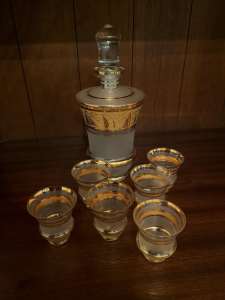 The Finest of Vintage Glass brandy set including 6 glasses