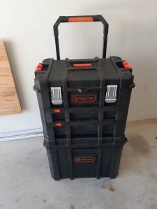 Tactix rolling tool box with 2 draw tool chest 