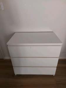 IKEA MALM 3 Chest Drawers