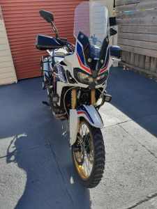 Africa twin crf1000l 