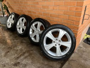 Holden Captiva 19 Inch Alloy Wheels with Excellent Tyres *Delivery*