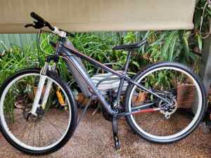 MOUNTAIN BIKE 29ER WITH DISK BRAKES SMALL SIZE 