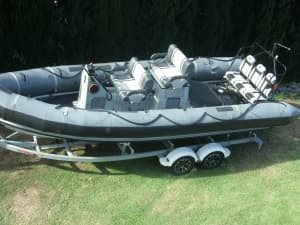 AMAZING BOAT 6m--250 HP TURBO - COST $300K sell $59 k cash no offers