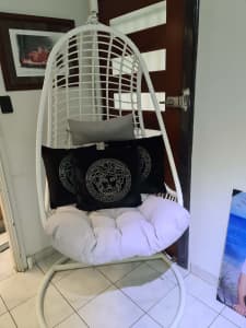 Hanging Egg Chair for outdoor and indoor