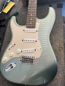 Lefty handed Fender Stratocaster MIM