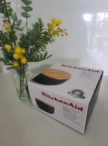 Kitchen Aid Bowl 1L Capacity 15cm diameter with Bamboo Lid - New In B