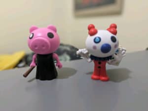 Piggy and Clowny Collectible Figures 