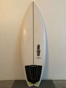 JS Sub Xero Surfboard, 5 4.