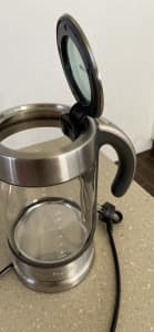 Breville 1.7L Crystal Clear Glass Kettle (Stainless Steel) rrp$129